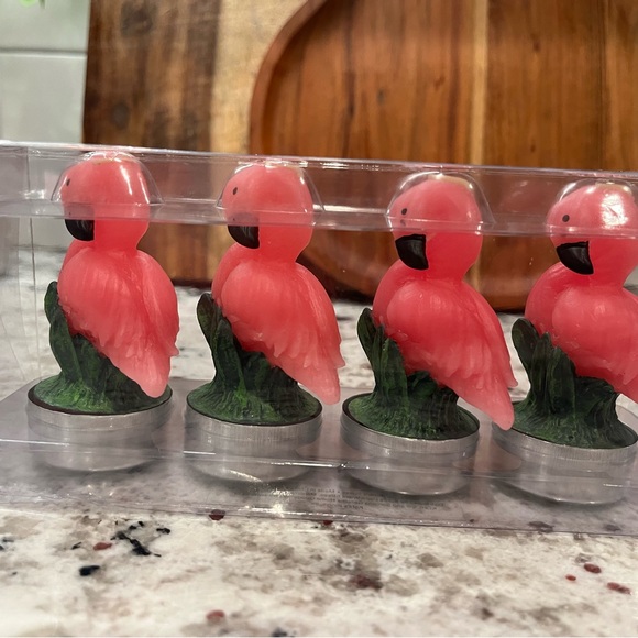 Kohl's Other - Flamingo Bird Candle Set - Pink and Green Tea Candles Kohls